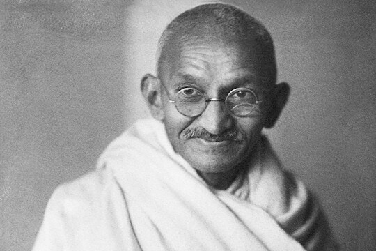 गांधीजी चहा का नव्हते पित?  याविरोधात अभियानही चालवलं होतं