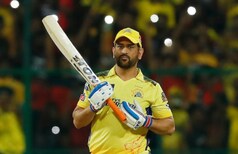 धोनी, पाऊस अन् राखीव दिवस; धोनीच्या अन् CSKच्या चाहत्यांसाठी हा योगायोग वाईट