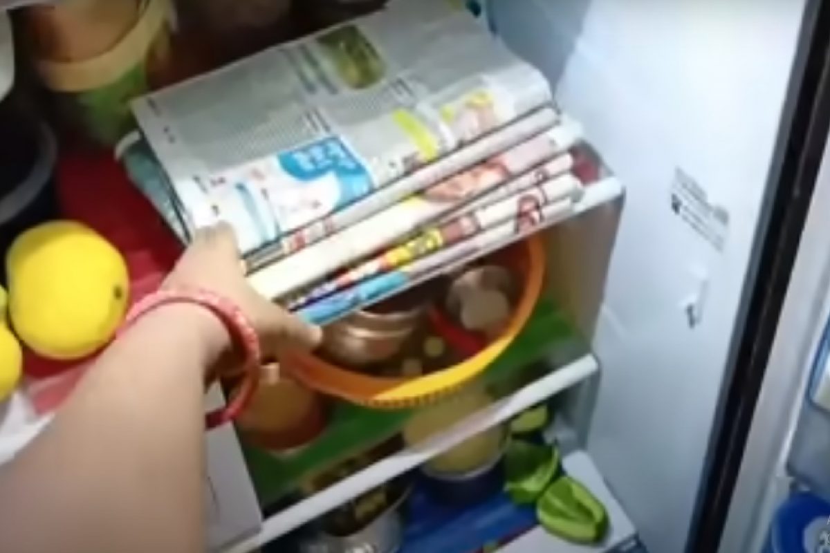 फ्रिजमध्ये न्यूजपेपर ठेवण्याचा फायदा.