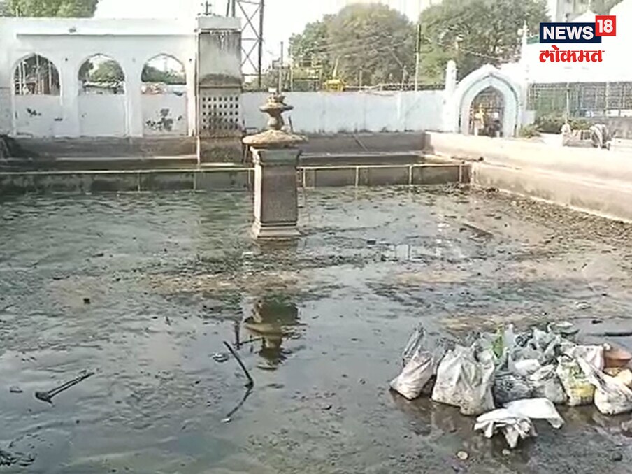 यामध्ये अडीच ते तीन हजार मासे असल्याची माहिती समोर आली आहे.