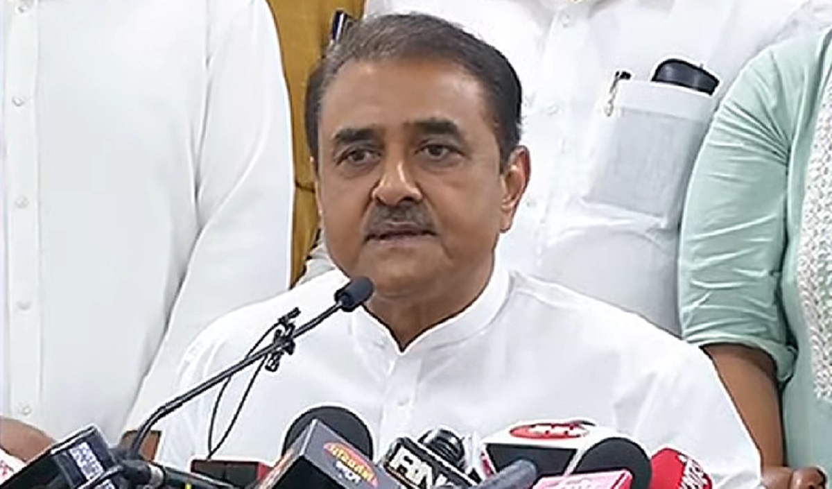 शरद पवारांच्या भेटीवर प्रफुल्ल पटेल यांची प्रतिक्रिया