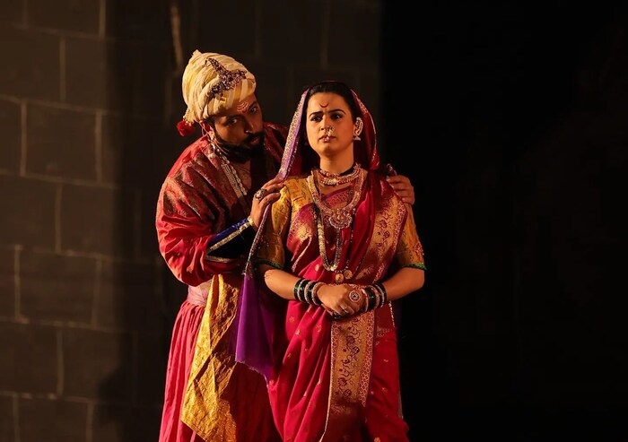  संभाजी महाराजांची पत्नी म्हणजेच महाराणी येसूबाईंची भूमिका प्राजक्तानं  साकारली होती.