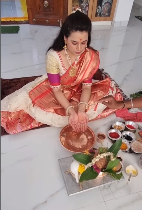  प्राजक्ता केवळ 25 वर्षांची आहे. वयाच्या 25व्या वर्षी तिनं स्वत:चं घर खरेदी केलंय.