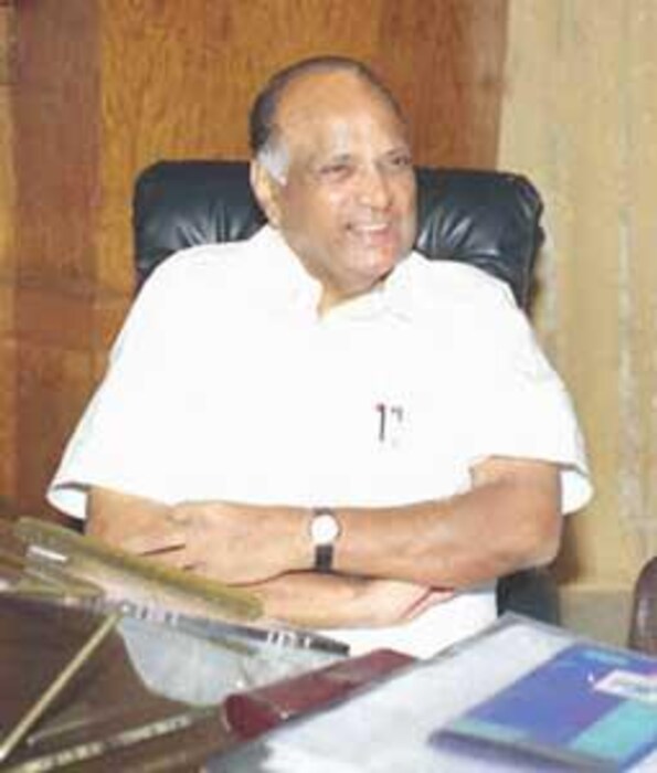 2014 मध्ये लोकसभा निवडणूक न लढवण्याचा निर्णय. सध्या शरद पवार राज्यसभेवर खासदार आहेत.