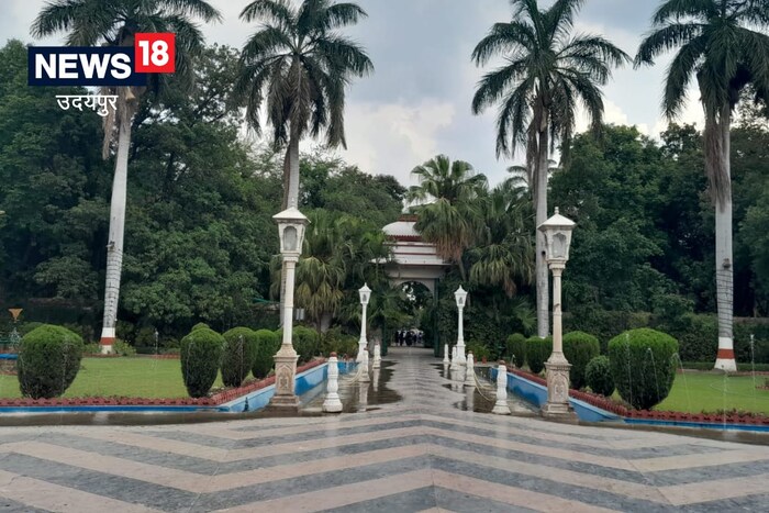 27 एप्रिल रोजी, फोर्ब्स सल्लागाराने एप्रिलमध्ये भारतात भेट देण्याच्या 8 सर्वोत्तम ठिकाणांमध्ये उदयपूरला दुसरे स्थान दिले.