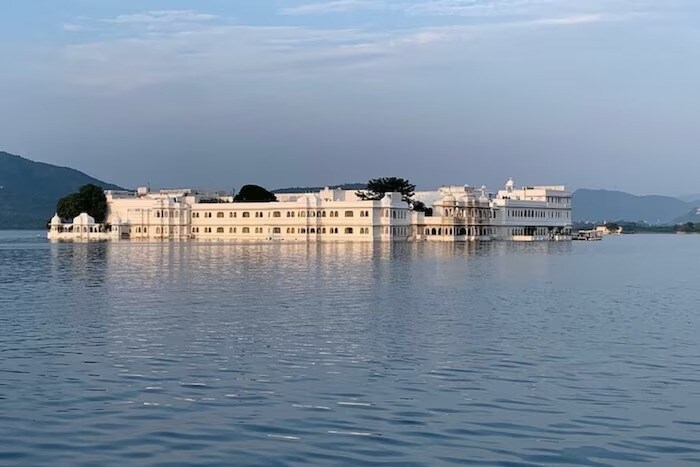 येथील मंदिर पॅलेस हा वास्तुकलेचा अनोखा नमुना आहे. या वैशिष्ट्यांमुळे शहराचा समावेश उत्तम पर्यटन ठिकाण म्हणून होतो.