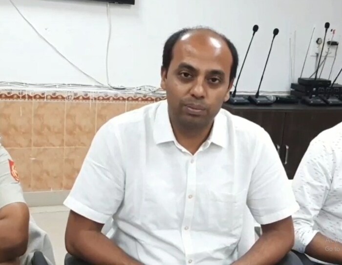 हे दगडी शिल्प क्लोराइड दगडापासून बनवलेले असावे असा अंदाज आहे. सध्या ही मूर्ती बिष्णुपूर योगेशचंद्र भवनात ठेवण्यात येणार असल्याची माहिती देण्यात आली.
