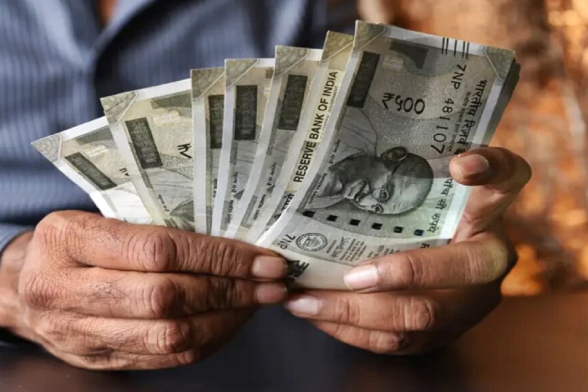 या सरकारी नोकऱ्यांमध्ये मिळतो सर्वाधिक पगार