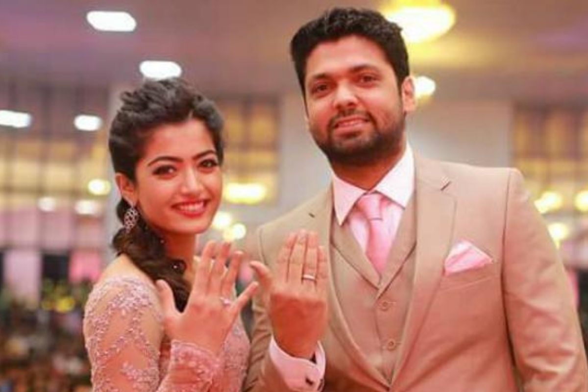 रश्मिकाचं नाव विजय देवराकोंडा सोबत नेहमीच जोडलं जातं. पण खूप कमी लोकांना माहिती आहे की रश्मिकाचा याआधी एक साखरपुडा झाला होता.