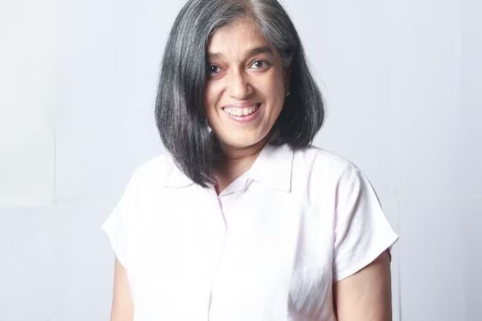 नसीरुद्दीन शाह आणि रत्ना पाठक हे दोघे लग्नापूर्वी 7 वर्षे रिलेशनशिपमध्ये होते. याविषयी बोलताना ते म्हणाले की, 'आम्ही एकत्र राहत नव्हतो, पण एकमेकांवर प्रेम करत होतो. लग्नापूर्वी आम्ही 7 वर्षे रिलेशनशिपमध्ये होतो. पण तिचे आईवडील आमच्या लग्नाच्या विरोधात होते.' 