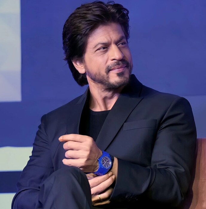  अभिनेता शाहरूख खान देखील सर्वात श्रीमंत असला तरी तो देखील विचारपूर्वक खर्च करण्यावर विश्वास ठेवतो. 