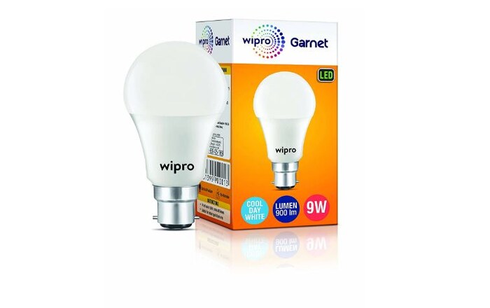 wipro Garnet N90001 B22D LED Bulb: ग्राहकांना हा बल्ब आता Amazon वरून 100 रुपयांना खरेदी करता येणार आहे. हा 9W चा बल्ब आहे. जो 840 लुमेन ब्राइटनेससह येतो आणि ते 15 वॅट्सच्या CFL बल्बच्या बरोबरीचे आहे.