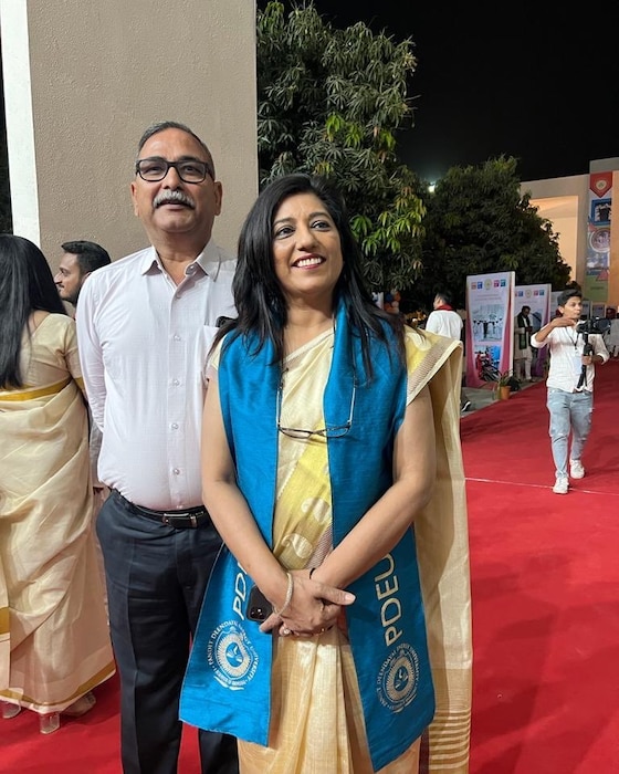 त्या सध्या गुजरातची राजधानी गांधीनगर येथे असलेल्या राज्य सचिवालयात शिक्षण विभागात (उच्च आणि तंत्रशिक्षण) मुख्य सचिव आहेत. कठोर परिश्रम आणि संयम यावर त्यांचा विश्वास आहे. शेवटच्या क्षणाच्या तयारीवर त्याचा विश्वास नाही. त्यांना कोणतेही काम नियोजनबद्ध पद्धतीने करायला आवडते.