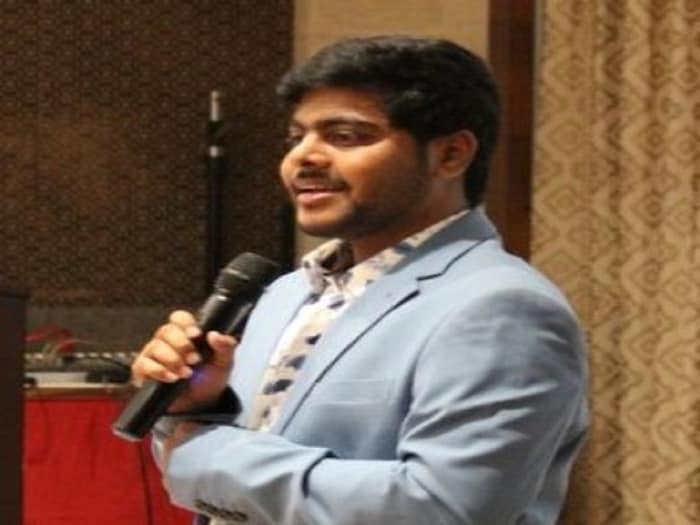कठोर परिश्रम आणि धैर्य या दोन गोष्टी आहेत ज्याच्या जोरावर कोणीही जगात यशस्वी होऊ शकतो. ही कथा सर्वेश पांचोलीची आहे. ज्यांनी वयाच्या 26 व्या वर्षी कठोर परिश्रमाच्या जोरावर हे स्थान प्राप्त केले आहे, ज्यामध्ये त्यांच्या वयाचा मोठा भाग लागतो. सर्वेश पांचोली यांनी आपल्या मेहनतीच्या जोरावर उभारलेल्या कंपनीची वार्षिक उलाढाल एक कोटींहून अधिक आहे.