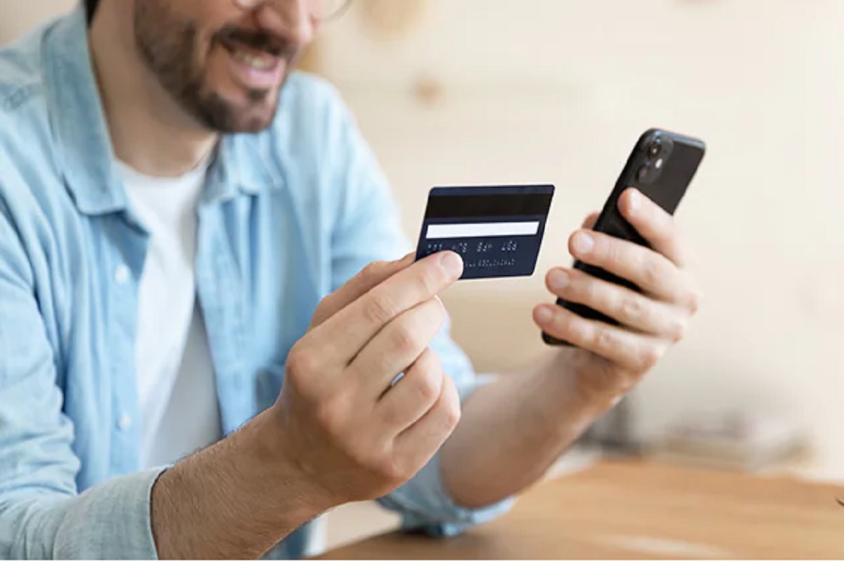 एचडीएफसीचं खास क्रेडिट कार्ड