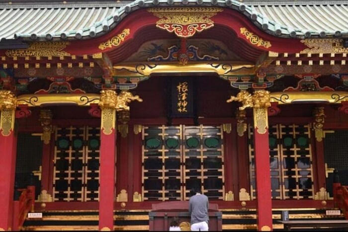 जपानमध्ये 600 वर्षांपूर्वी महिलांच्या सक्षमीकरण्यासाठी एक मंदिर बांधण्यात आलं होत जे आता घटस्फोट मंदिर म्हणून ओळखलं जातं.