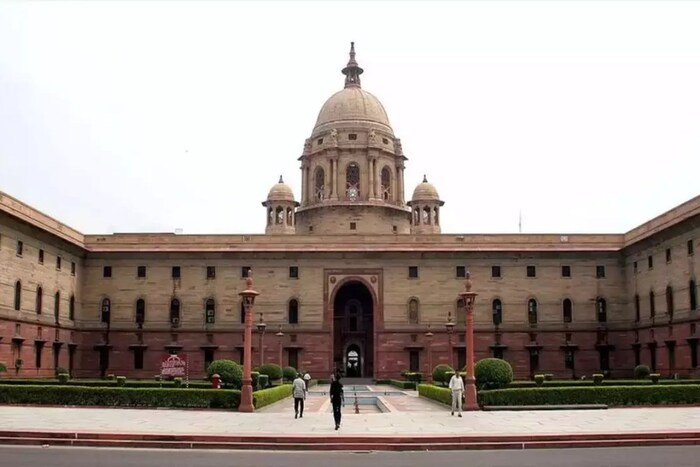 शहर भरपाई देणारा भत्ता: टियर I अंतर्गत, CCA कर्मचार्‍यांना मेट्रोपॉलिटन शहरात राहण्याच्या खर्चाची भरपाई करण्यासाठी प्रदान केले जाते. कधीकधी, टियर-2 शहरांमध्ये काम करणाऱ्या कर्मचाऱ्यांना भत्तेही दिले जातात.
