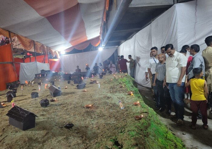 कार्यक्रमाच्या सुरवातीला आई भवानीचा जागरण गोंधळ घालून देव देवतांना आवतनं देण्यात आलं.त्यानंतर मुख्य कार्यक्रमाचा सुरुवात करण्यात आली.