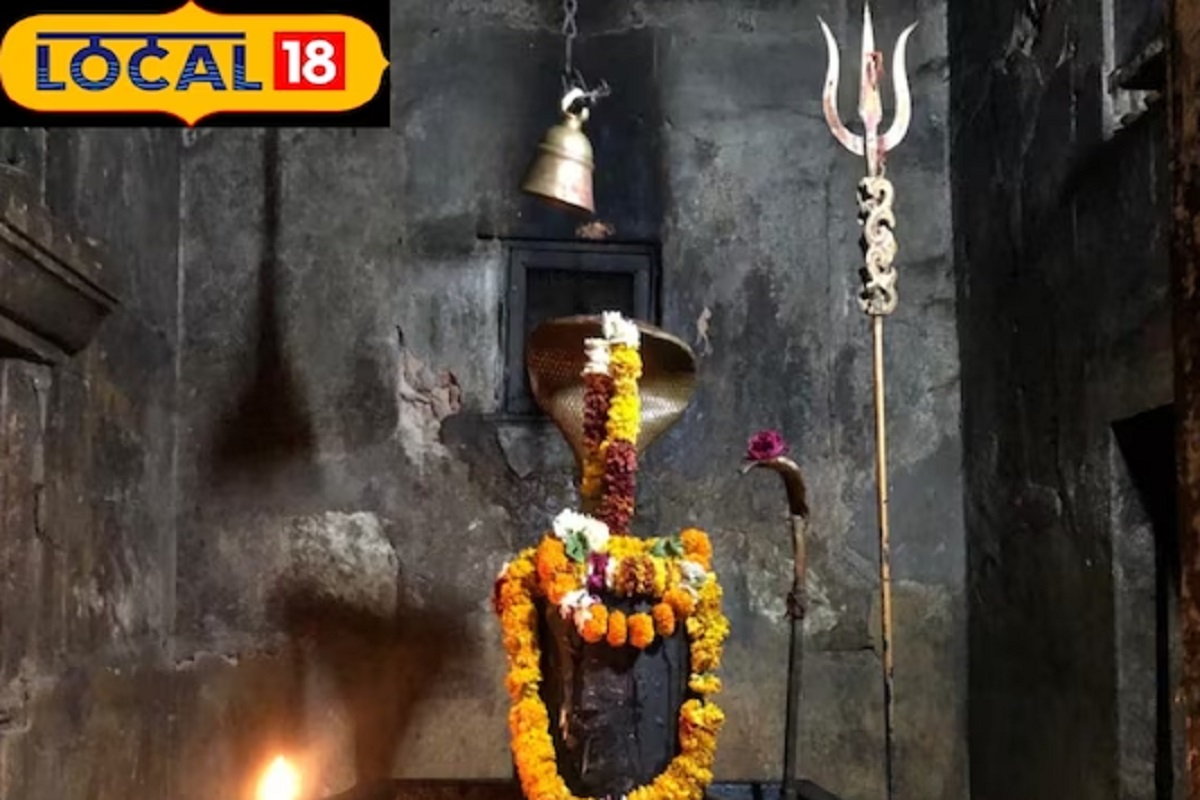 अधिक श्रावण महिना आणि मूळ श्रावण महिना असे एकूण 8 श्रावणी सोमवार असतील.