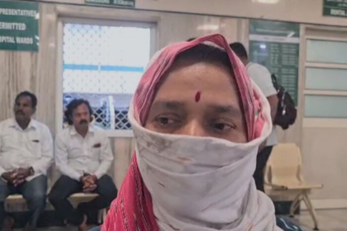  मुलीच्या आईने दिलेल्या माहितीनुसार हा तरुण गेल्या अनेक दिवसांपासून पीडित मुलीला त्रास देत होता. 