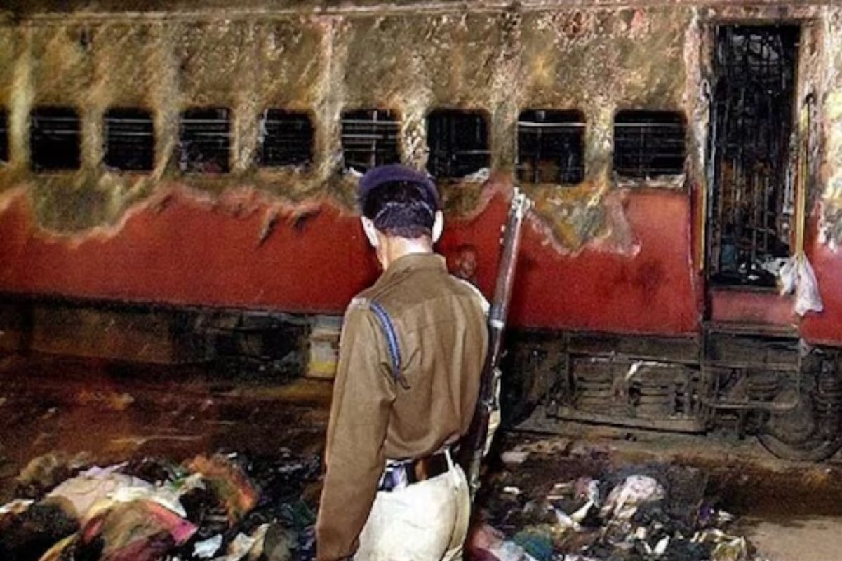 35 जणांची निर्दोष सुटका