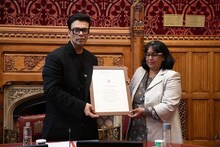 ब्रिटिशच्या संसदेत करण जोहरचा सन्मान; कारणही आहे खास
