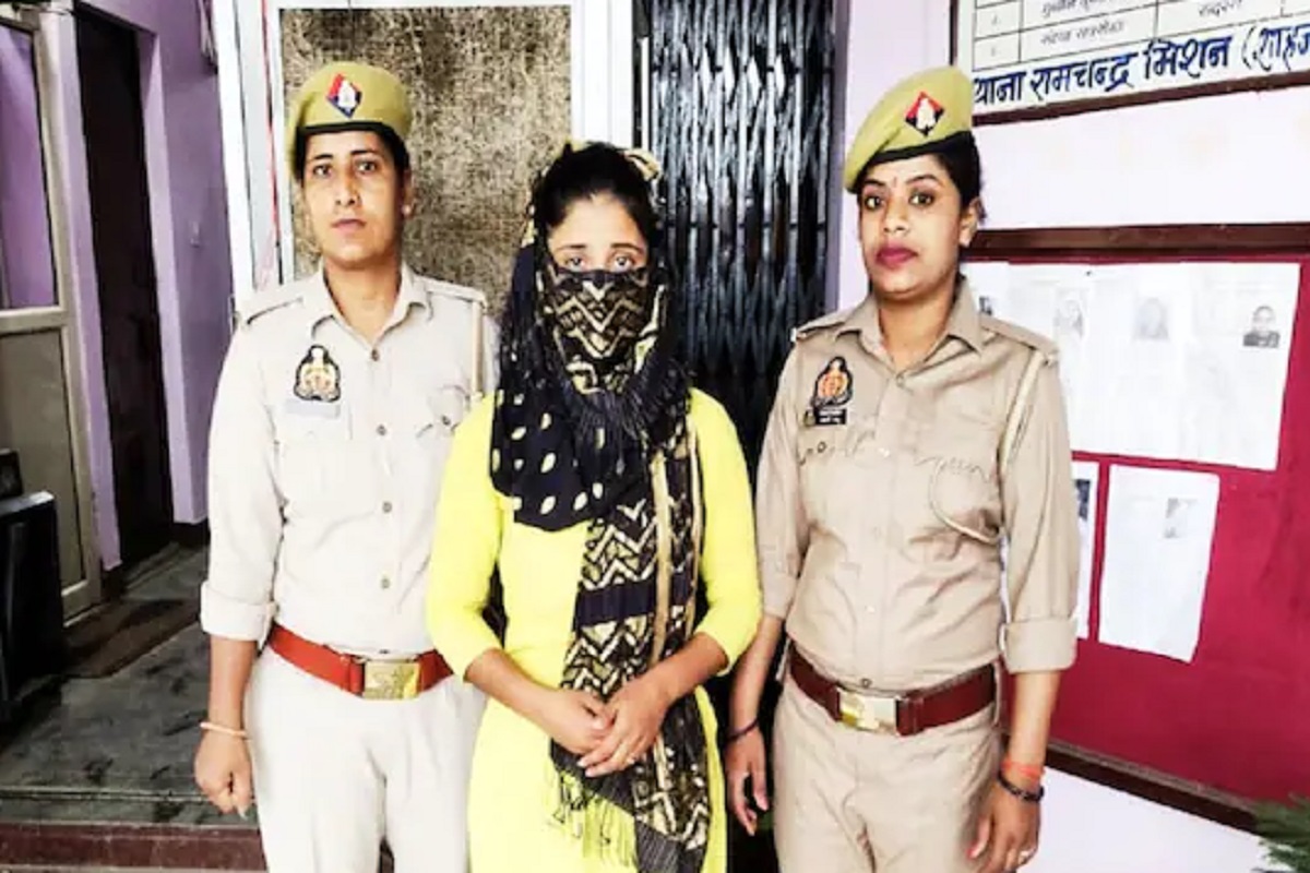 नदीकिनारी तिला डोळे मिटून शांत झोपायला सांगितलं...