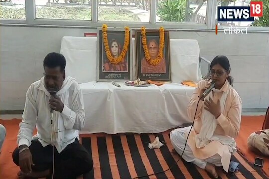 आत्म्यांना मुक्ती मिळायलाचं हवी! स्मशानात कीर्तन करते 'ही' बाई 