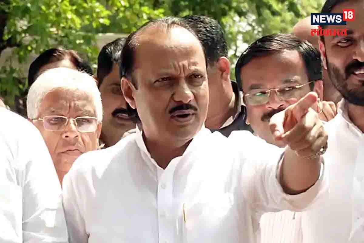 विरोधी पक्षनेते अजित पवार