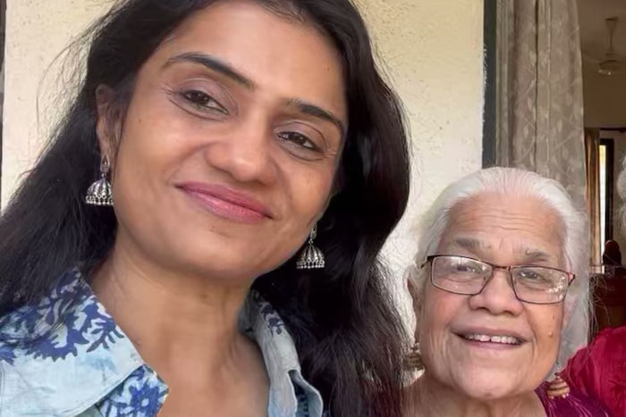  अमृता सुभाष आणि ज्योती सुभाष ही मायलेकींची जोडी मनोरंजन विश्वामध्ये चांगलीच लोकप्रिय आहे.