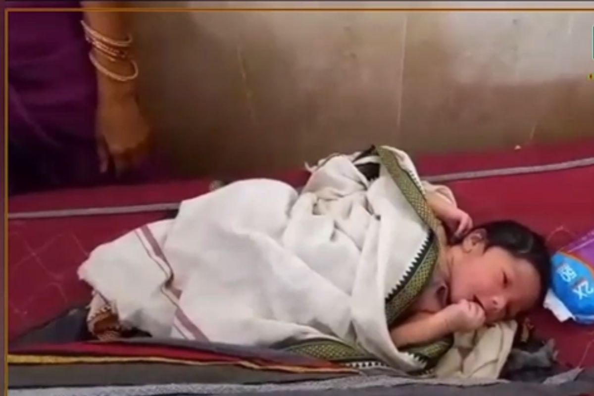 बाळ बदलल्याचा कुटुंबीयांचा आरोप