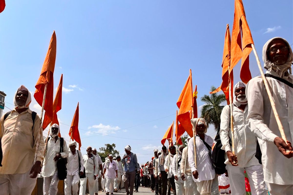 Beed News : संत मुक्ताबाईंच्या पालखीचे बीडमध्ये आगमन, 300 वर्षांपेक्षा अधिक जुना इतिहास, Video