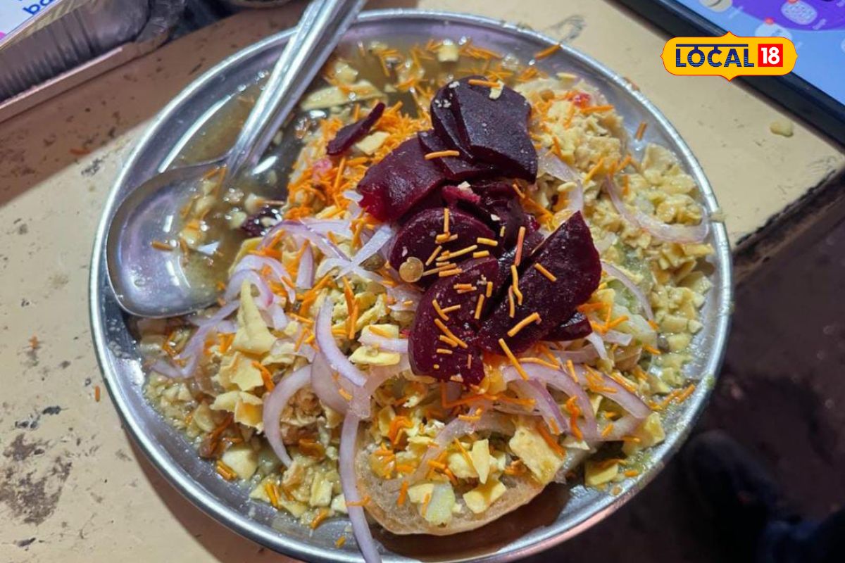 Ulhasnagar News : बटण पापडी आणि दाल चाट, सिंधी पदार्थ खाल्ला का कधी? पाहा Video