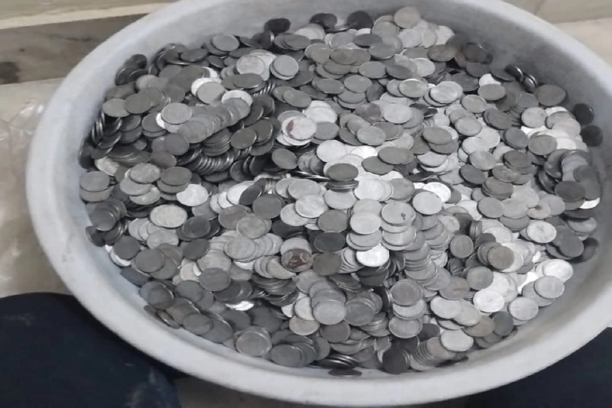 पतीनं दिले 7 पोती 'चिल्लर'