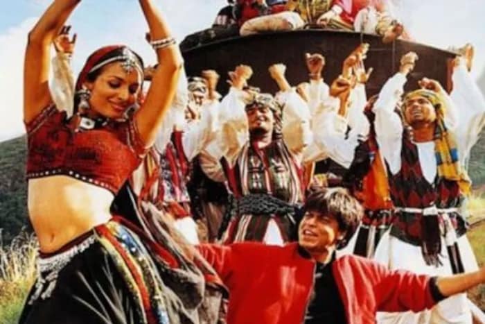चित्रपटाच्या कमाईबद्दल बोलायचे झाले तर, 1998 साली 11 कोटींमध्ये बनलेला हा चित्रपट बॉक्स ऑफिसवर केवळ 10.76 कोटींची कमाई करू शकला. तर त्याचे जागतिक कलेक्शन 28.26 कोटी रुपये झाले होते.