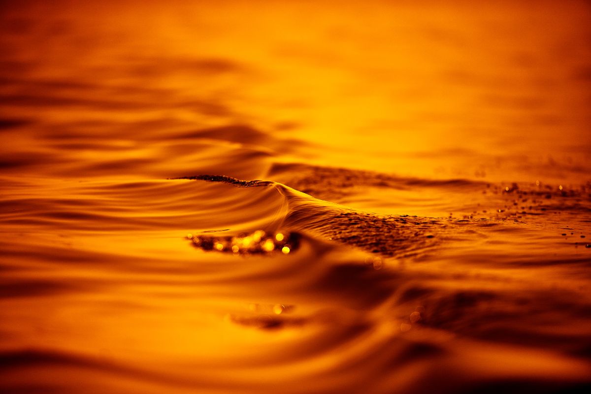 जगभरातील महासागरांमध्ये तरंगतय सोनं (प्रतिकात्मक फोटो)