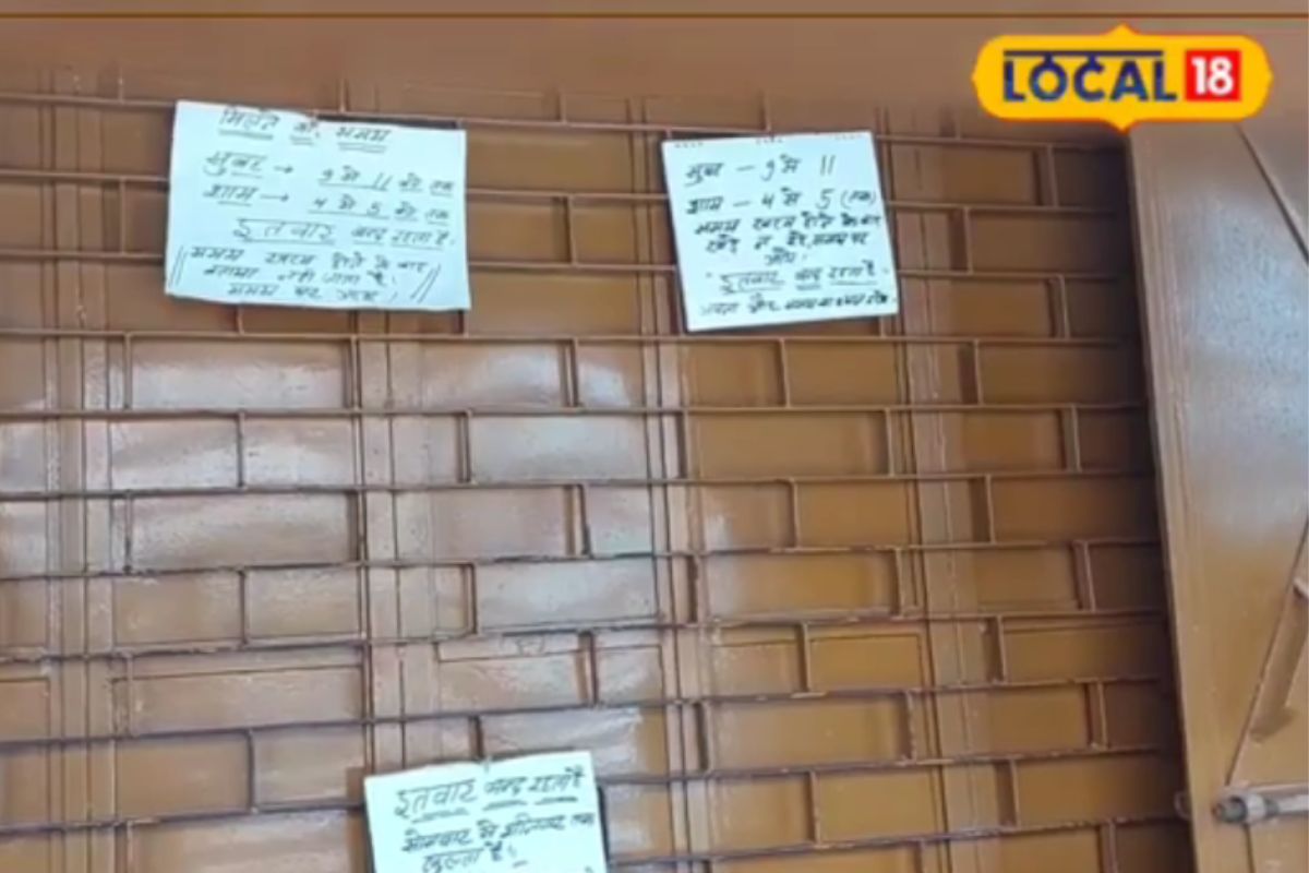 घरासमोरची दृश्ये