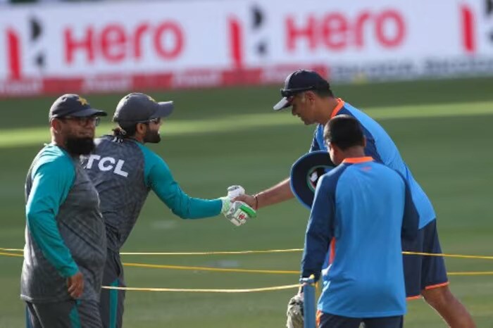 वेळापत्रकानुसार वन डे क्रिकेट वर्ल्ड कप स्पर्धेच्या सेमी फायनल मॅचचे ठिकाण अद्याप निश्चित झालेलं नाही. या स्पर्धेत भारतीय क्रिकेट टीमच्या 9 मॅच होणार असून ही प्रत्येक मॅच वेगवेगळ्या मैदानावर आहे. भारतीय टीमची पहिली मॅच 8 ऑक्टोबर 2023 रोजी चेन्नई येथे ऑस्ट्रेलियाविरुद्ध होऊ शकते. यानंतर भारतीय टीम 11 ऑक्टोबर 2023 रोजी दिल्लीत अफगाणिस्तानशी, 15 ऑक्टोबर 2023 रोजी अहमदाबाद येथे पाकिस्तानशी, तर 19 ऑक्टोबर 2023 रोजी पुण्यात बांगलादेशसोबत भिडणार आहे.