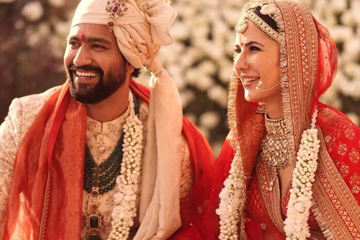 काही काळ एकमेकांना डेट केल्यानंतर कॅटरिना आणि विकी कौशल यांनी 9 डिसेंबर 2021 रोजी लग्न केले. 