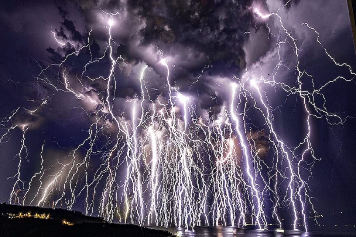 फोटो - उगर किजिलर