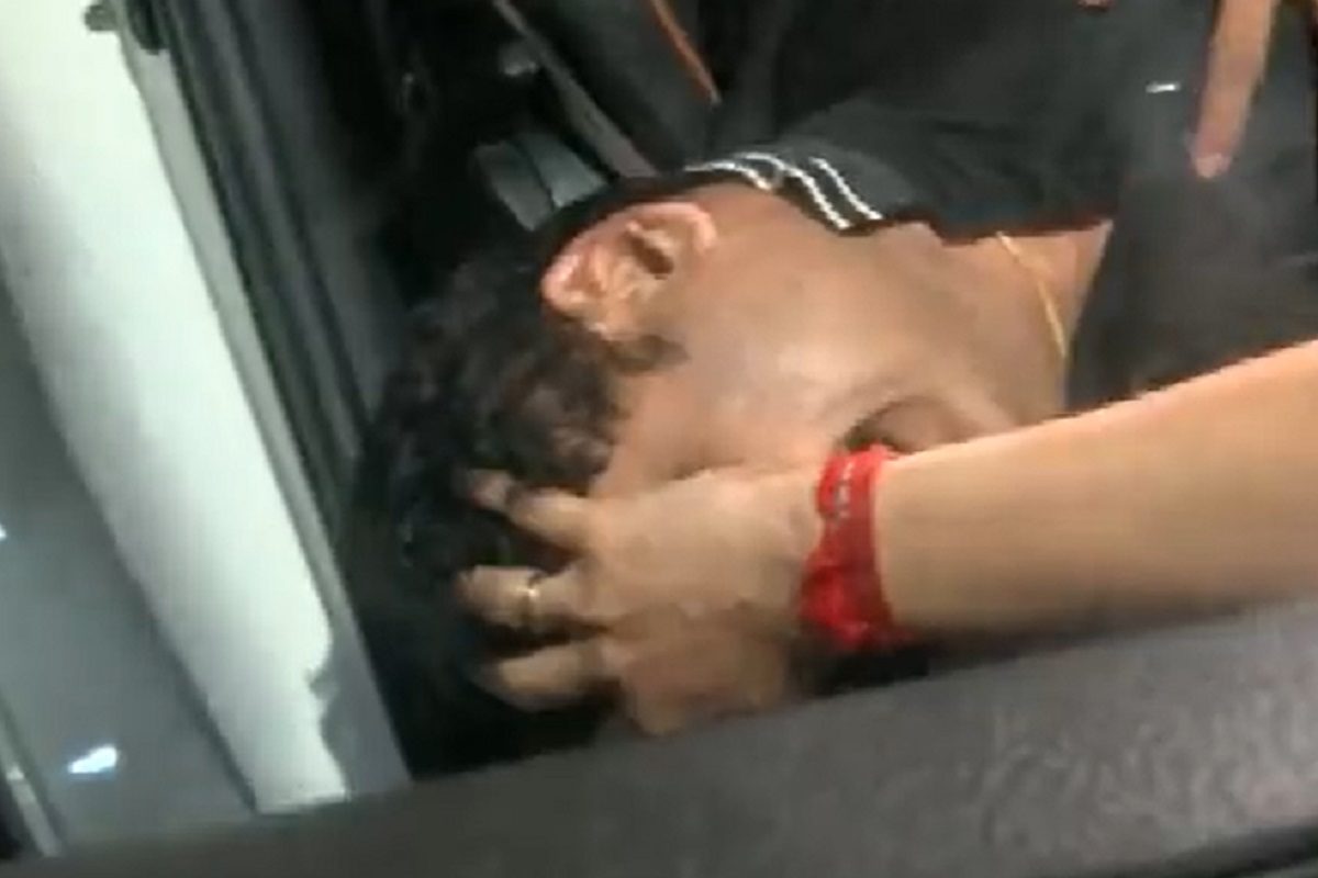 ईडीने ताब्यात घेताच मंत्र्याला अश्रू अनावर