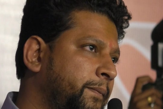 सुजय विखे पाटील झाले भावुक