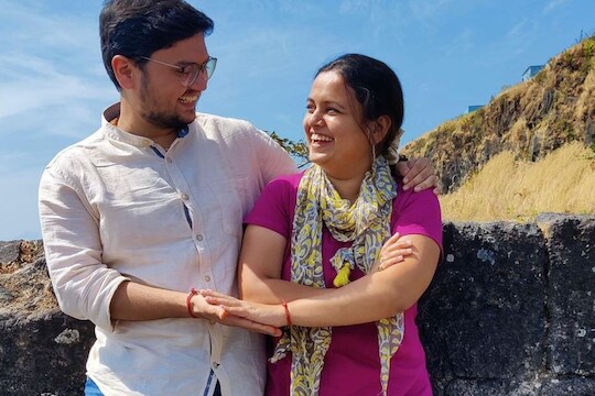 प्रथमेश लघाटेनं मुग्धासोबत फोटो पोस्ट करत दिली प्रेमाची कबुली