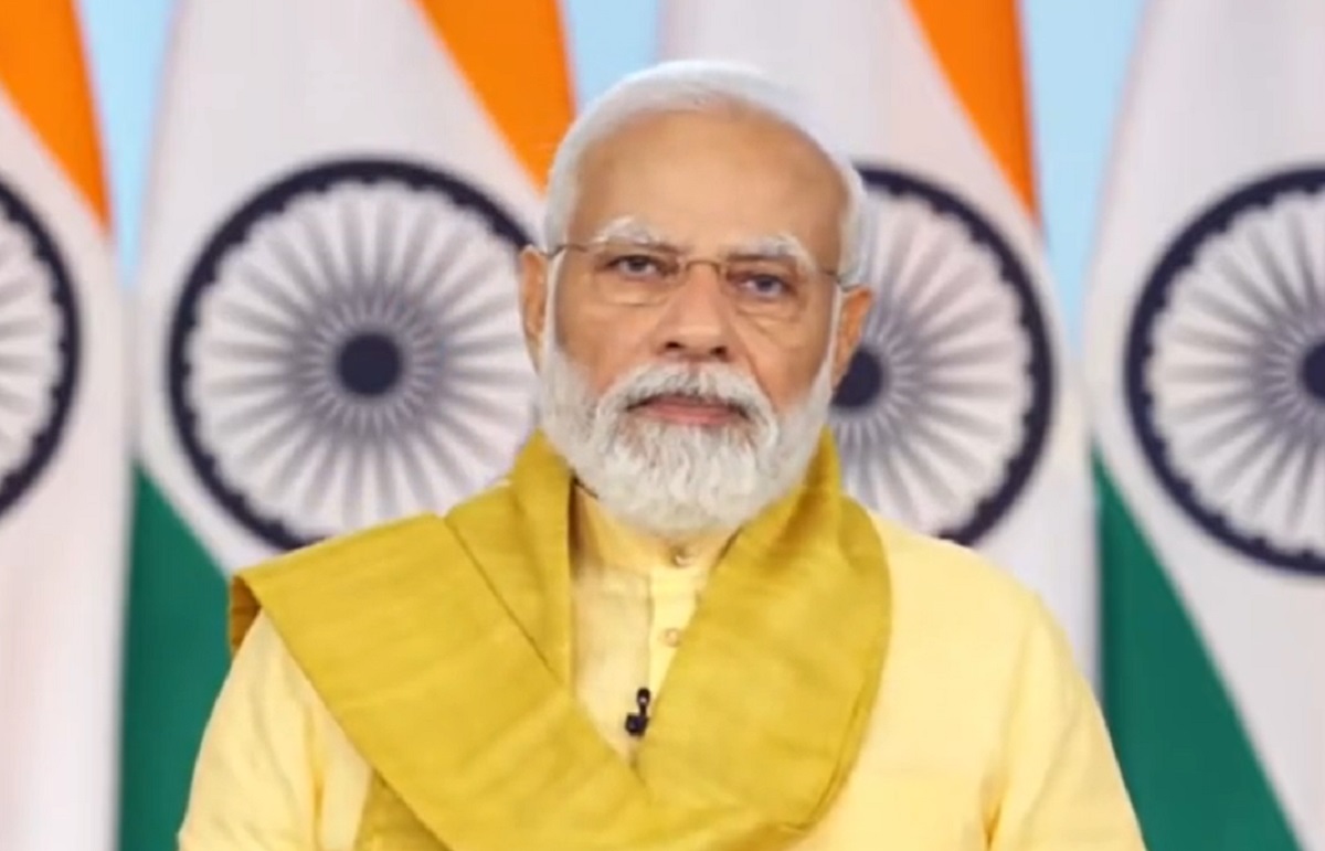 जगभरात आज योगदिन साजरा केला जात आहे. पंतप्रधान नरेंद्र मोदींनी युएन हेडक्वार्टरमध्ये योगा केला.