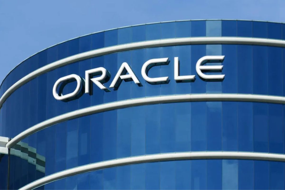ओरॅकल कंपनीचा कर्मचाऱ्यांना पुन्हा धक्का