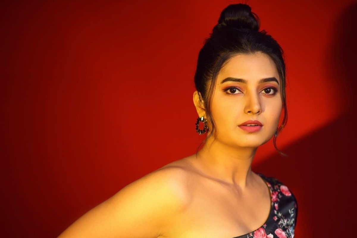 <a href="http://cms.ibnlokmat.tv/wp-content/uploads/2023/06/prajakta-mali-1.jpg"></a> अभिनेत्री प्राजक्ता माळी सोशल मीडियावर सक्रीय असते. मार्केटमध्ये काय ट्रेंड सुरू आहे यावरही तिचं लक्ष असतं.