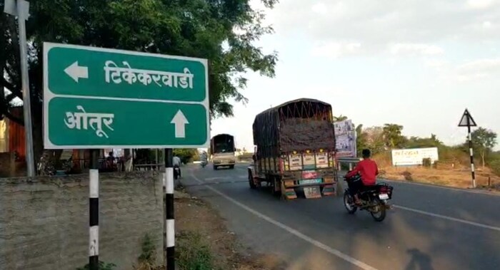 पुण्यापासून जवळपास 120 किलोमीटर अंतरावर टिकरेवाडी हे 1100 लोकसंख्या असलेलं छोटसं गाव आहे. पुष्पावती नदीच्या किनाऱ्यावर वसलेल्या या गावानं देशात अनेकांना जमलं नाही, असं काम केलंय. टिकरेवाडी ग्रामपंचायतीनं ओला कचरामुक्त गाव हे ध्येय निश्चित ठेवून कामाला सुरूवात केली.