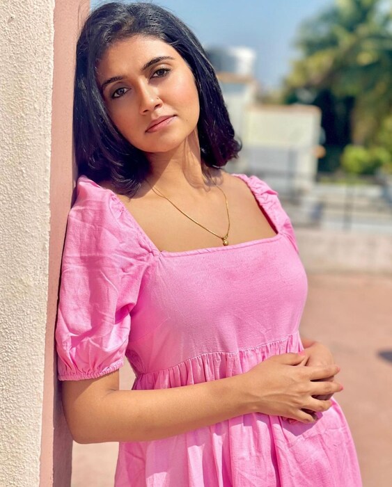  "पिझ्झामधली खालचा बेस मी खाऊ शकते पण पिझ्झा नाही. त्यापेक्षा तुम्ही मला 20 रुपयांची भेळ आणून द्या ती मी आवडीनं खाईन".