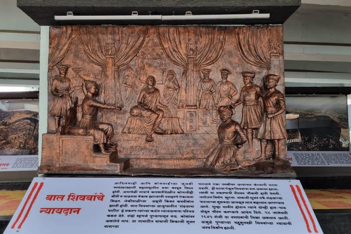 पुण्याजवळील रांझेच्या पाटलांनी परस्त्रीवर अत्याचार केल्याचं समजताच शिवरायांना राग अनावर झाला. चौकशी करून पाटलाचे हात-पाय तोडण्याची शिक्षा दिली. 