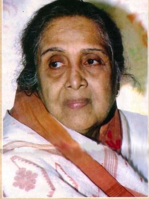  सुलोचना यांना कांचन नावाची मुलगी आहे. कांचनने प्रसिद्ध मराठी अभिनेते काशिनाथ घाणेकर यांच्याशी लग्नगाठ बांधली होती. 